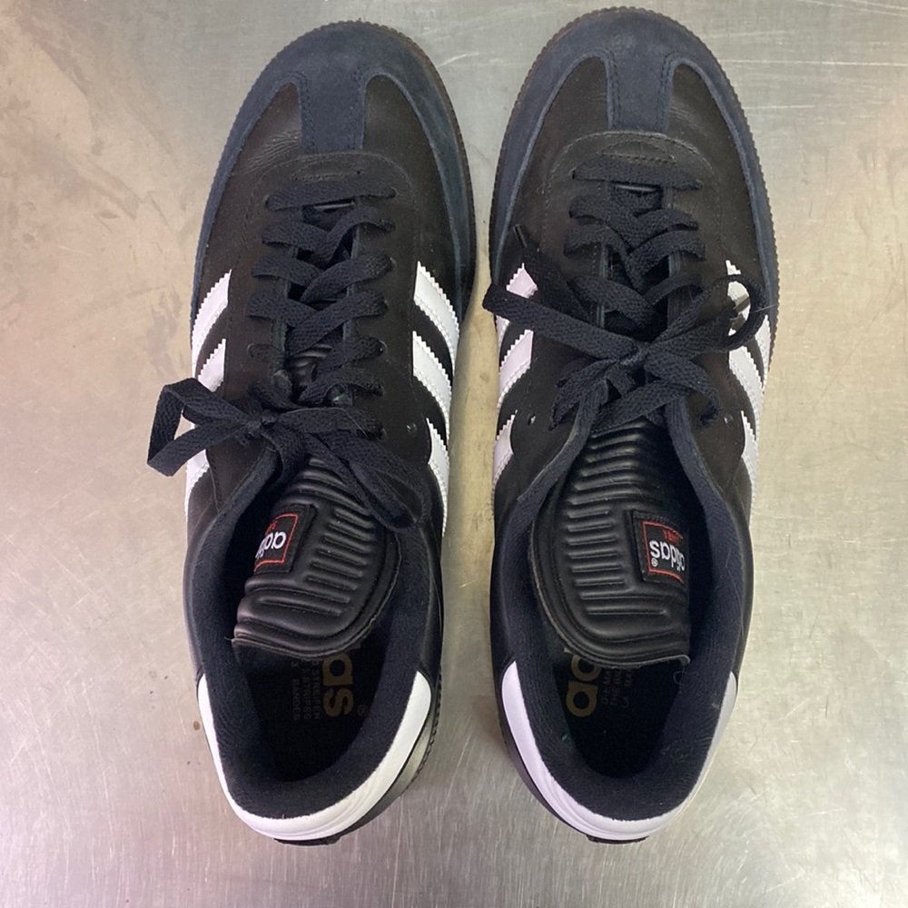 Adidas Sambas Size 9 Men’s US